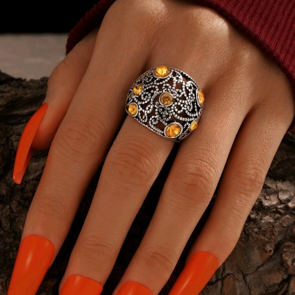 ๐5 for $25* Orange Rhinestone Ring - Picture 1 of 5